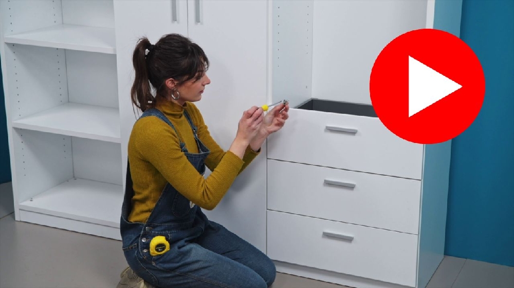 Allestimento-interno-armadio-cassetti esterni